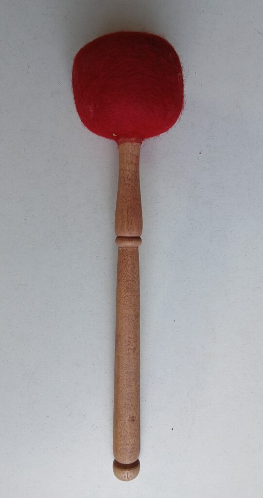 BAQUETA BOMBO PARA CUENCO TIBETANO - Precio 39 soles MEDIDA 30 CM