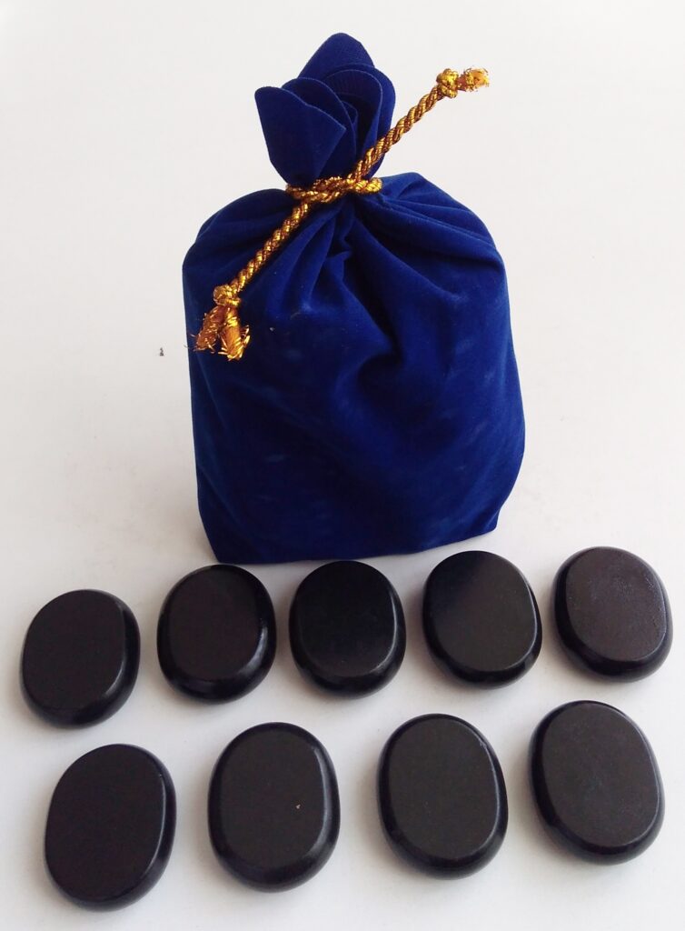 SET DE 9 PIEDRAS VOLCANICAS precio 39 soles
